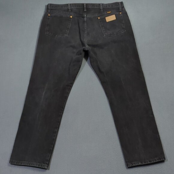 Wrangler Jeans Men's 40x32 Fits 40x30 Black 13MWZ Cowboy Cut Denim Western - Picture 3 of 11